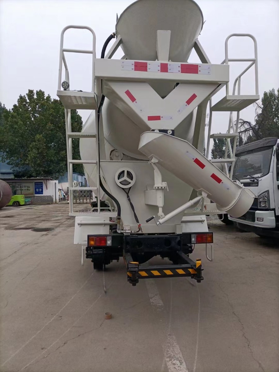 混凝土攪拌車(chē)廠(chǎng)家